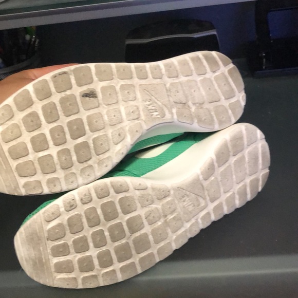 Nike Roshe Run - Picture 5 of 5